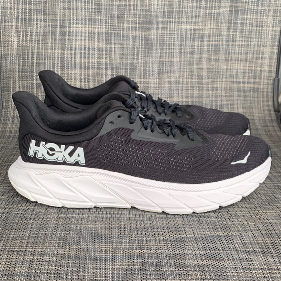 Hoka Women's Arahi 7 Black and White Sneakers Running Shoes Size 11 - Picture 2 of 14
